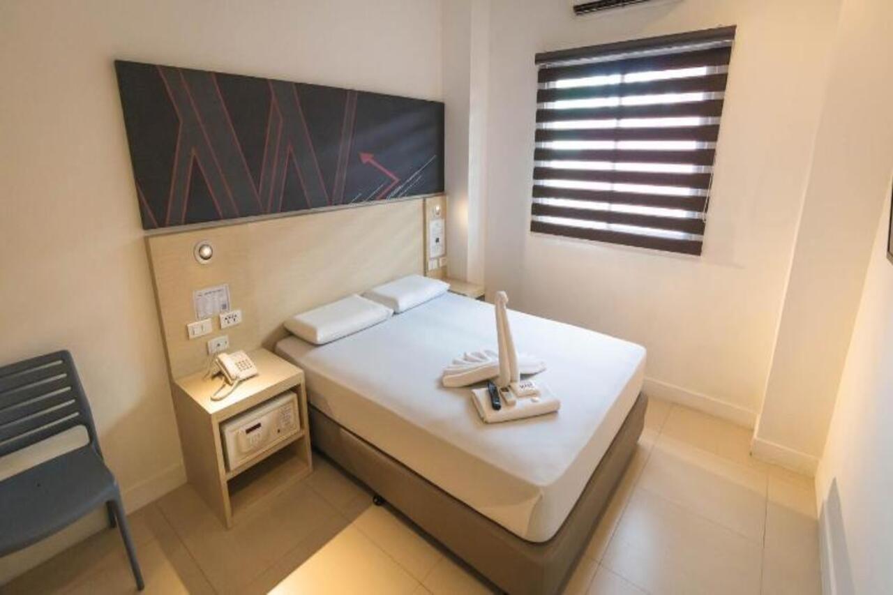 Go Hotels Cubao Quezón by Eksteriør bilde