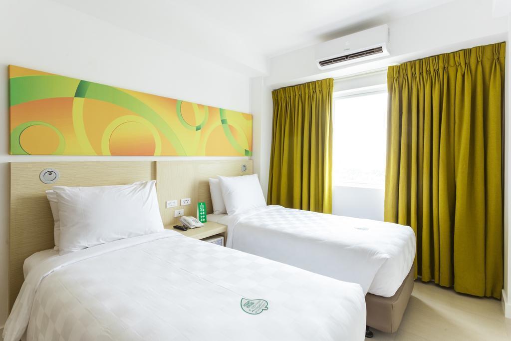 Go Hotels Cubao Quezón by Eksteriør bilde